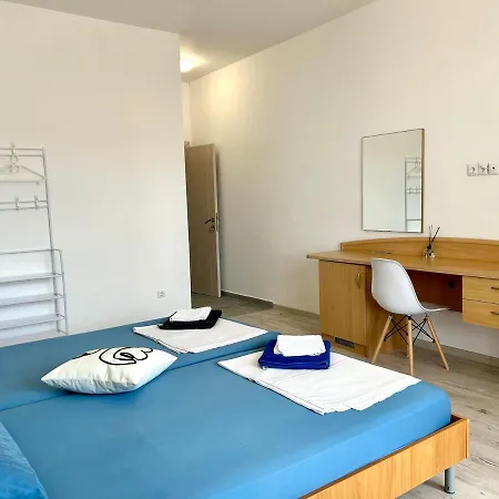 Apartment Sunny Escape Your Beachside Home *