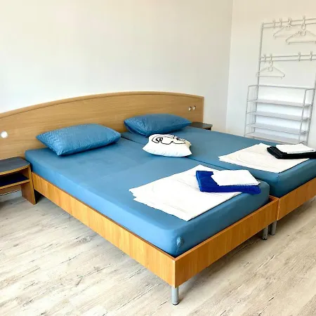 Sunny Escape Your Beachside Home Apartment