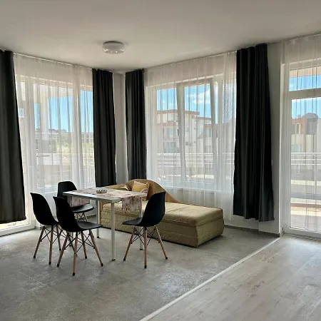 Apartment Sunny Escape Your Beachside Home